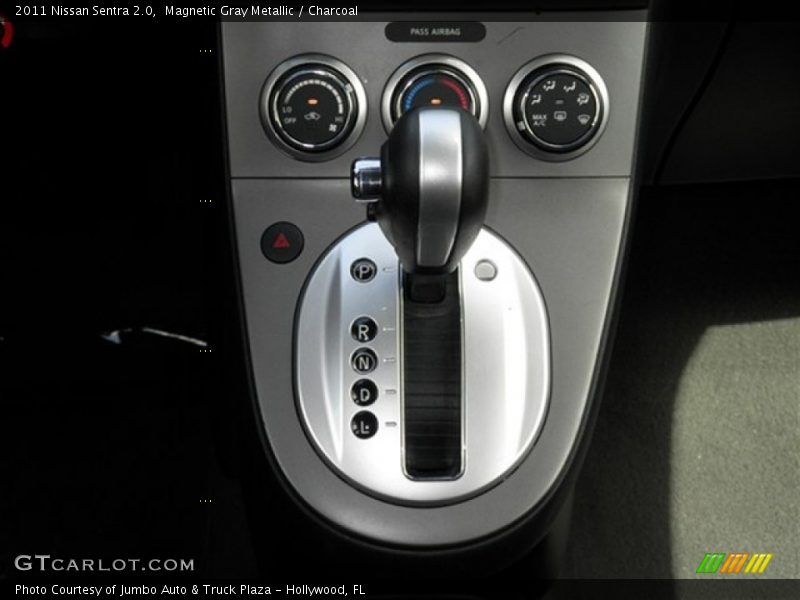 Magnetic Gray Metallic / Charcoal 2011 Nissan Sentra 2.0