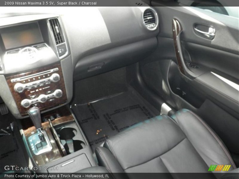 Super Black / Charcoal 2009 Nissan Maxima 3.5 SV