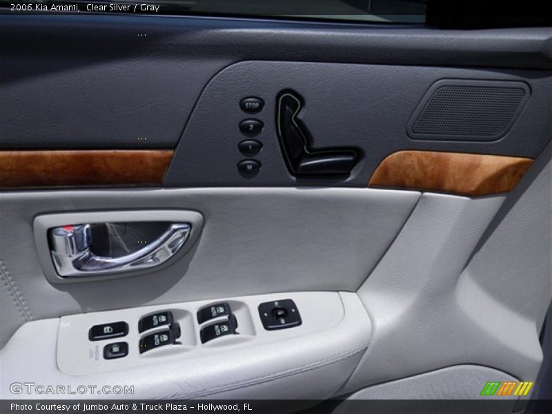 Clear Silver / Gray 2006 Kia Amanti