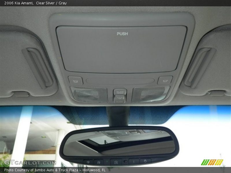 Clear Silver / Gray 2006 Kia Amanti