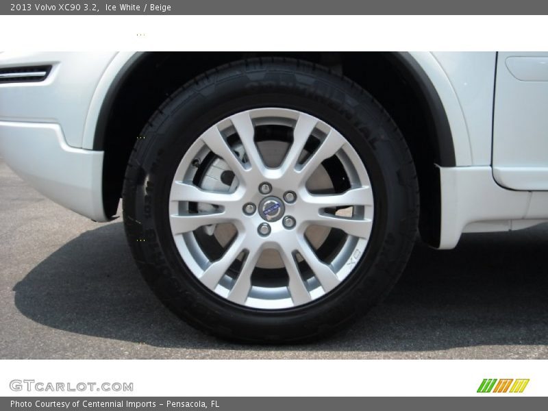 Ice White / Beige 2013 Volvo XC90 3.2