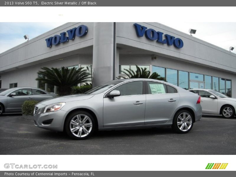 Electric Silver Metallic / Off Black 2013 Volvo S60 T5