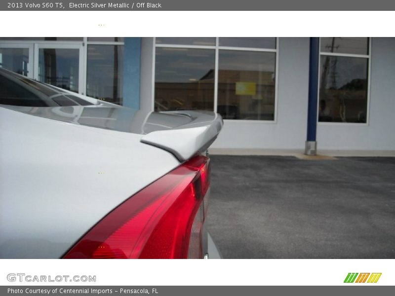 Electric Silver Metallic / Off Black 2013 Volvo S60 T5