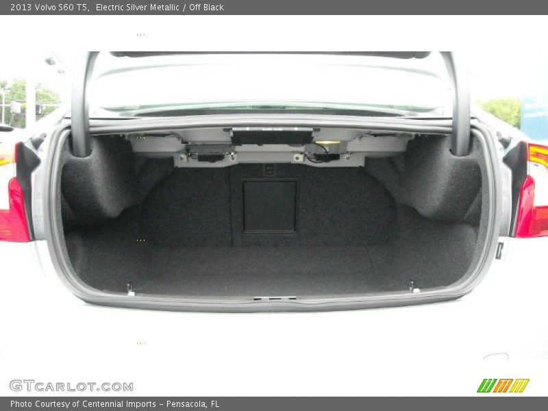 Electric Silver Metallic / Off Black 2013 Volvo S60 T5