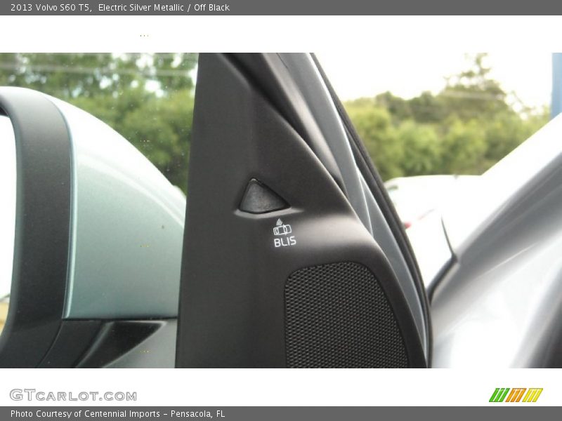 Electric Silver Metallic / Off Black 2013 Volvo S60 T5