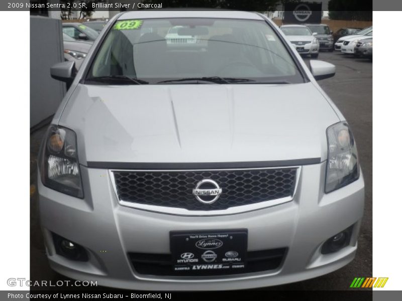 Brilliant Silver / Charcoal 2009 Nissan Sentra 2.0 SR