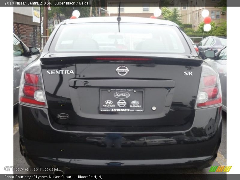 Super Black / Beige 2010 Nissan Sentra 2.0 SR