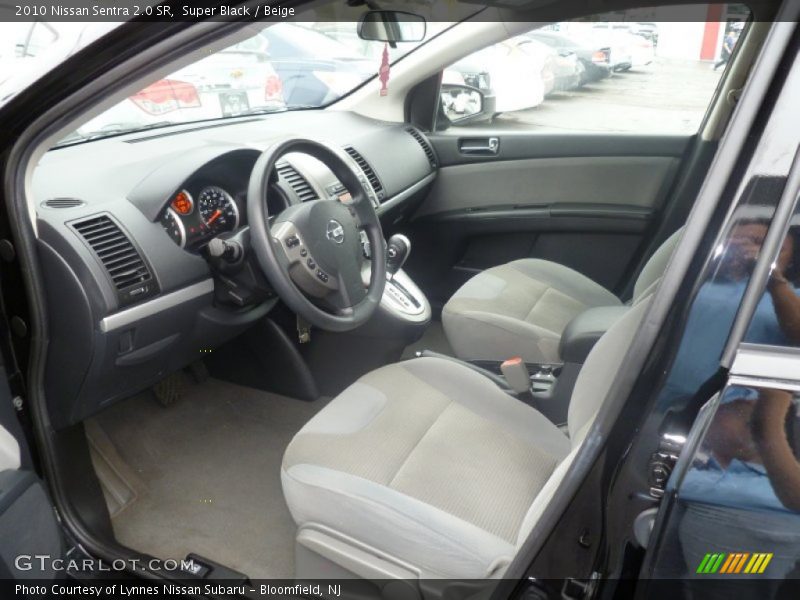 Super Black / Beige 2010 Nissan Sentra 2.0 SR
