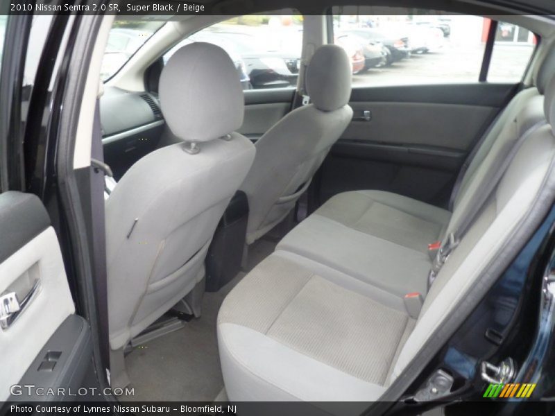 Super Black / Beige 2010 Nissan Sentra 2.0 SR