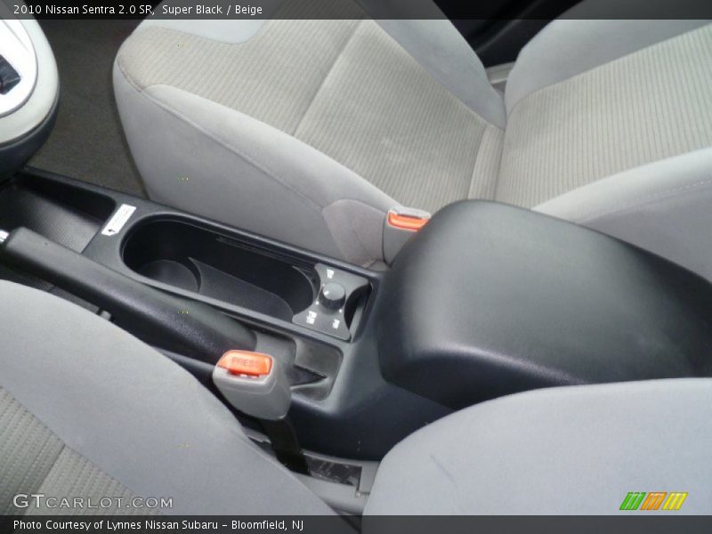 Super Black / Beige 2010 Nissan Sentra 2.0 SR
