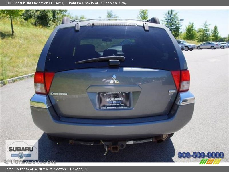 Titanium Gray Pearl / Charcoal Gray 2004 Mitsubishi Endeavor XLS AWD