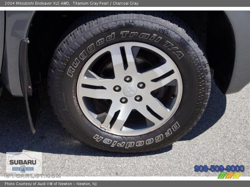 Titanium Gray Pearl / Charcoal Gray 2004 Mitsubishi Endeavor XLS AWD