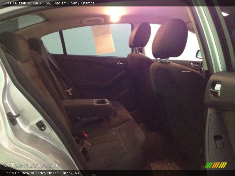 Radiant Silver / Charcoal 2010 Nissan Altima 3.5 SR
