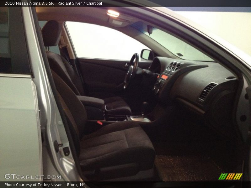 Radiant Silver / Charcoal 2010 Nissan Altima 3.5 SR