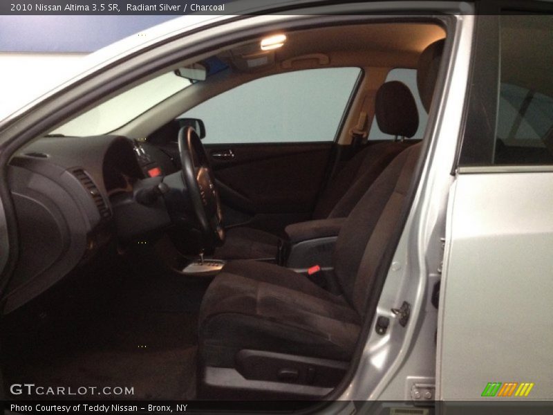 Radiant Silver / Charcoal 2010 Nissan Altima 3.5 SR