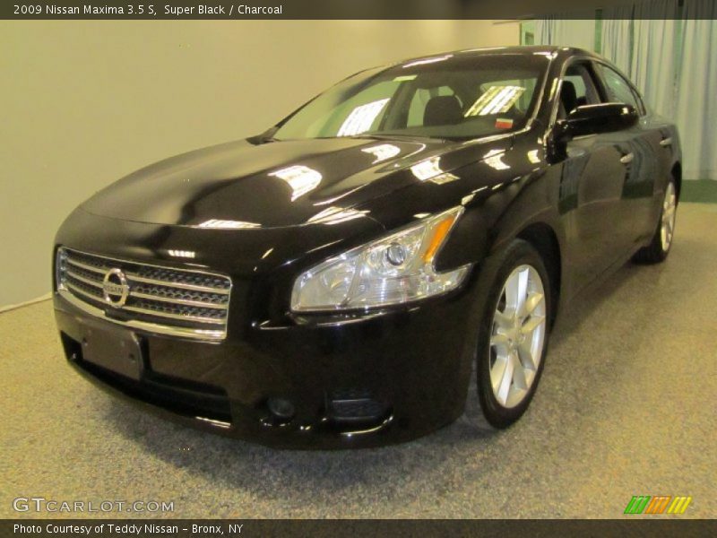 Super Black / Charcoal 2009 Nissan Maxima 3.5 S
