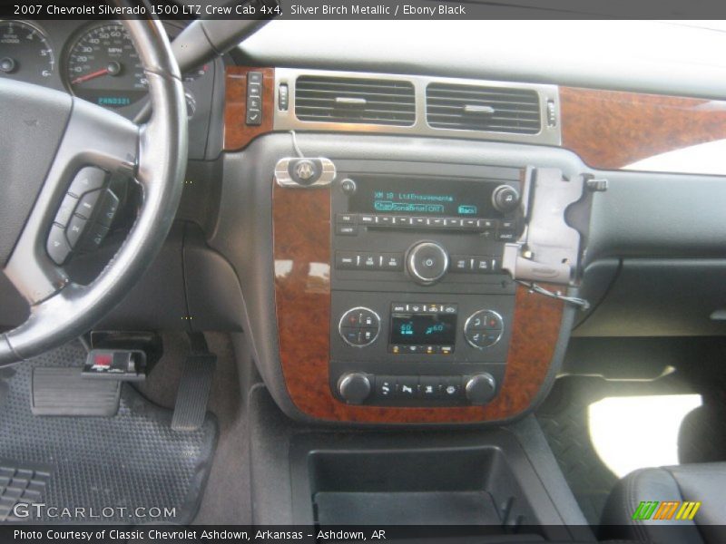 Silver Birch Metallic / Ebony Black 2007 Chevrolet Silverado 1500 LTZ Crew Cab 4x4