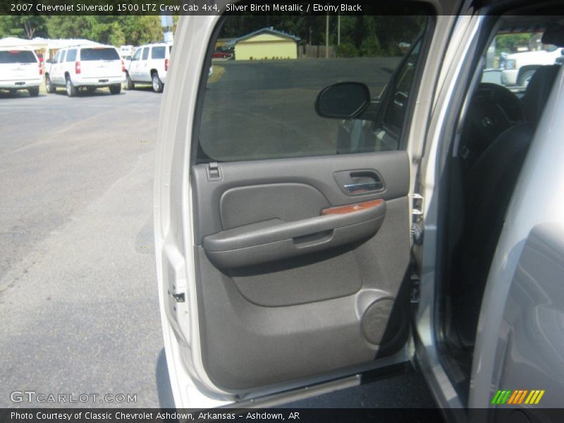 Silver Birch Metallic / Ebony Black 2007 Chevrolet Silverado 1500 LTZ Crew Cab 4x4