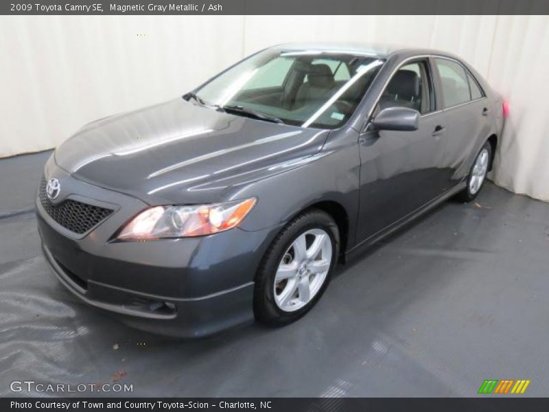 Magnetic Gray Metallic / Ash 2009 Toyota Camry SE