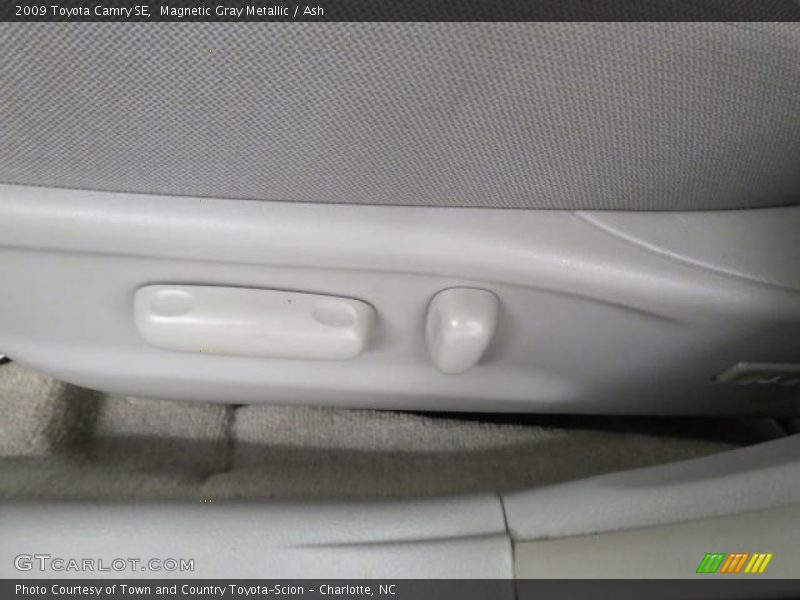 Magnetic Gray Metallic / Ash 2009 Toyota Camry SE