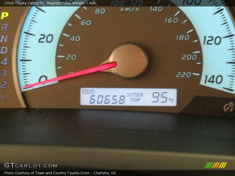 Magnetic Gray Metallic / Ash 2009 Toyota Camry SE