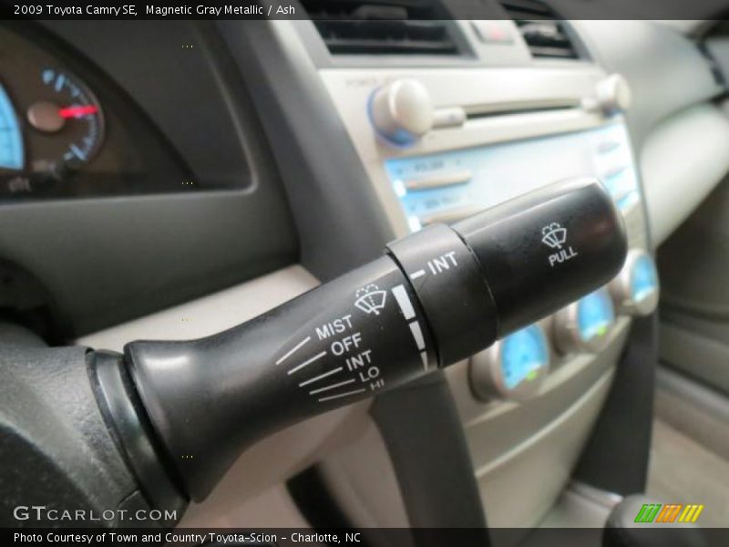 Magnetic Gray Metallic / Ash 2009 Toyota Camry SE