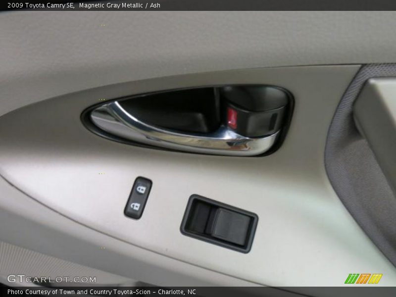 Magnetic Gray Metallic / Ash 2009 Toyota Camry SE