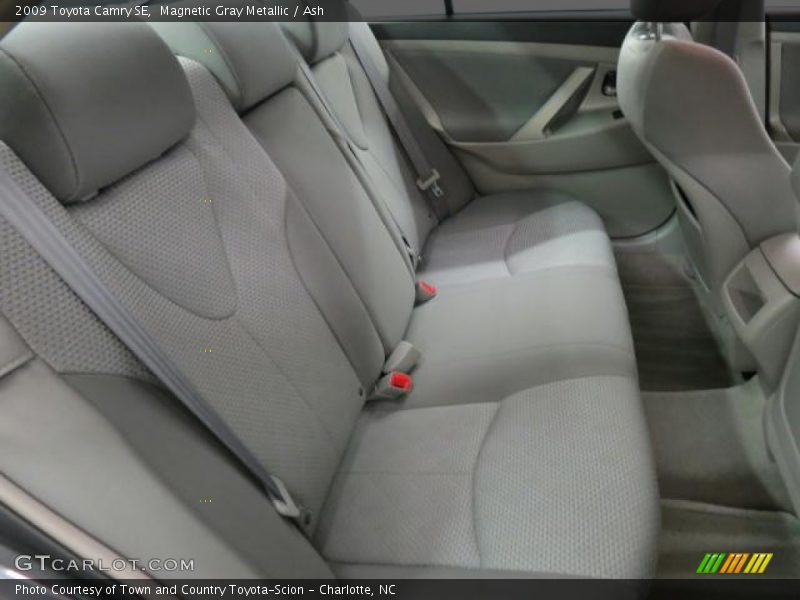 Magnetic Gray Metallic / Ash 2009 Toyota Camry SE