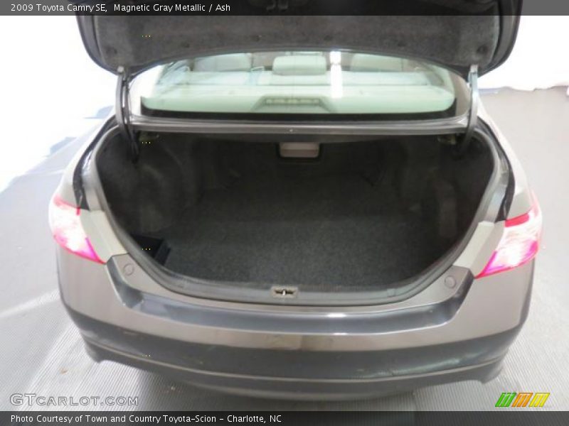 Magnetic Gray Metallic / Ash 2009 Toyota Camry SE
