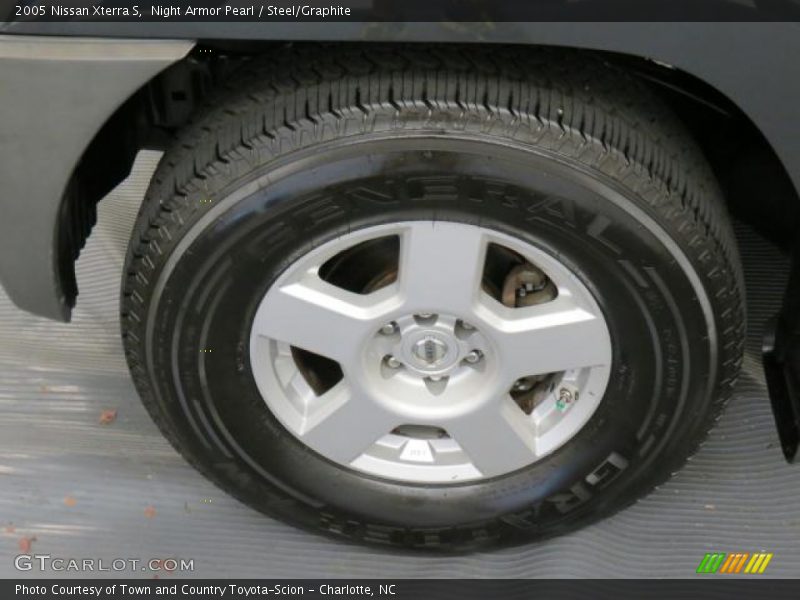 Night Armor Pearl / Steel/Graphite 2005 Nissan Xterra S