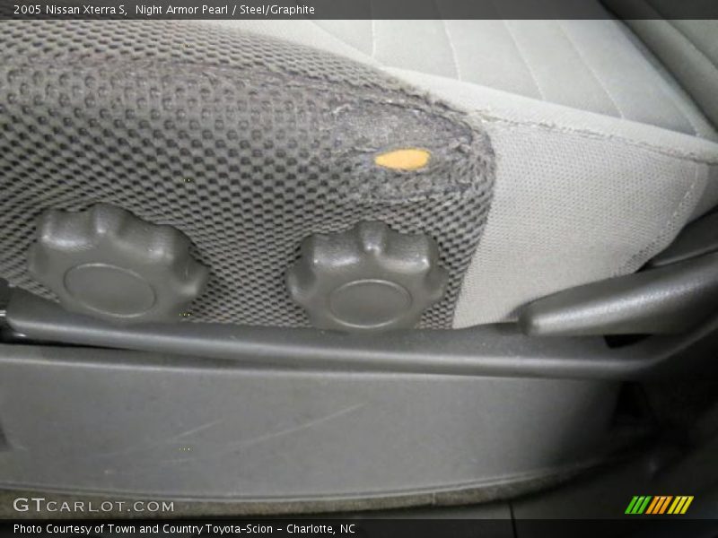 Night Armor Pearl / Steel/Graphite 2005 Nissan Xterra S