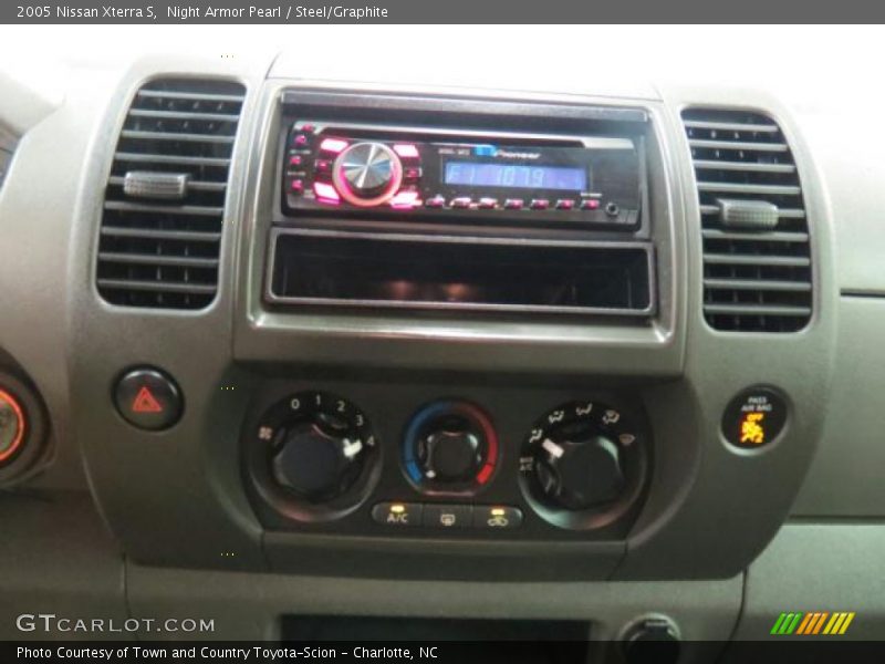 Night Armor Pearl / Steel/Graphite 2005 Nissan Xterra S