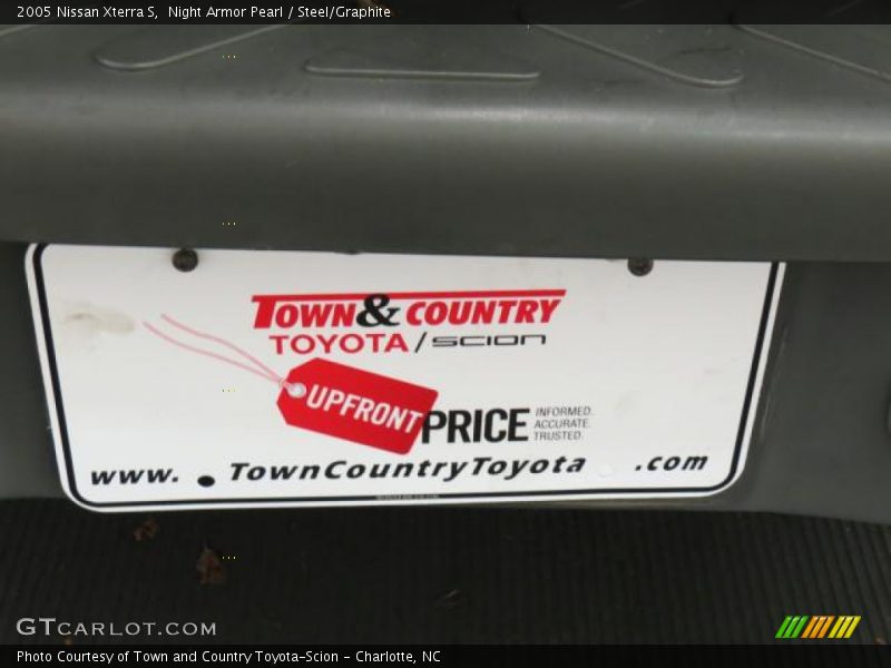 Night Armor Pearl / Steel/Graphite 2005 Nissan Xterra S