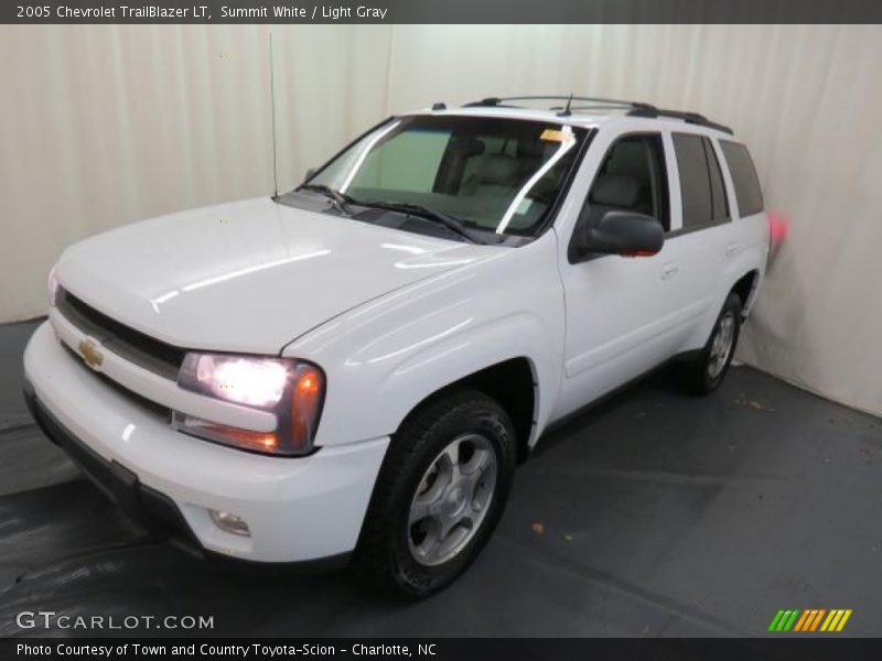 Summit White / Light Gray 2005 Chevrolet TrailBlazer LT