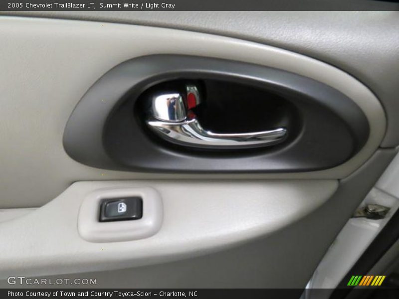 Summit White / Light Gray 2005 Chevrolet TrailBlazer LT