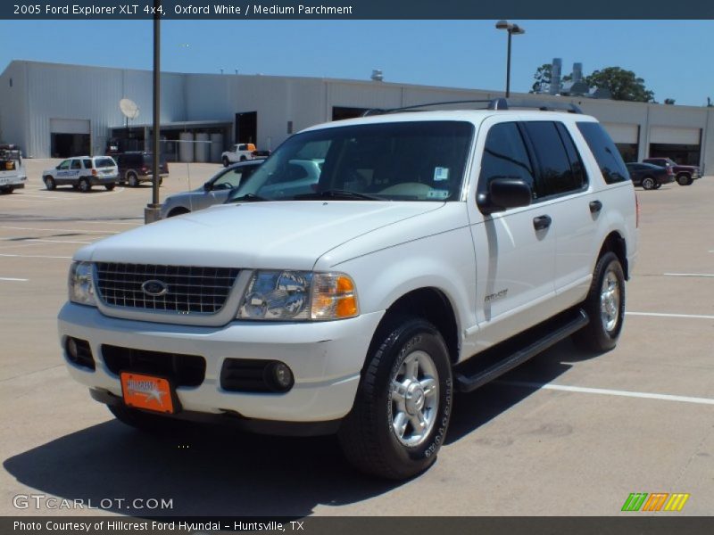 Oxford White / Medium Parchment 2005 Ford Explorer XLT 4x4