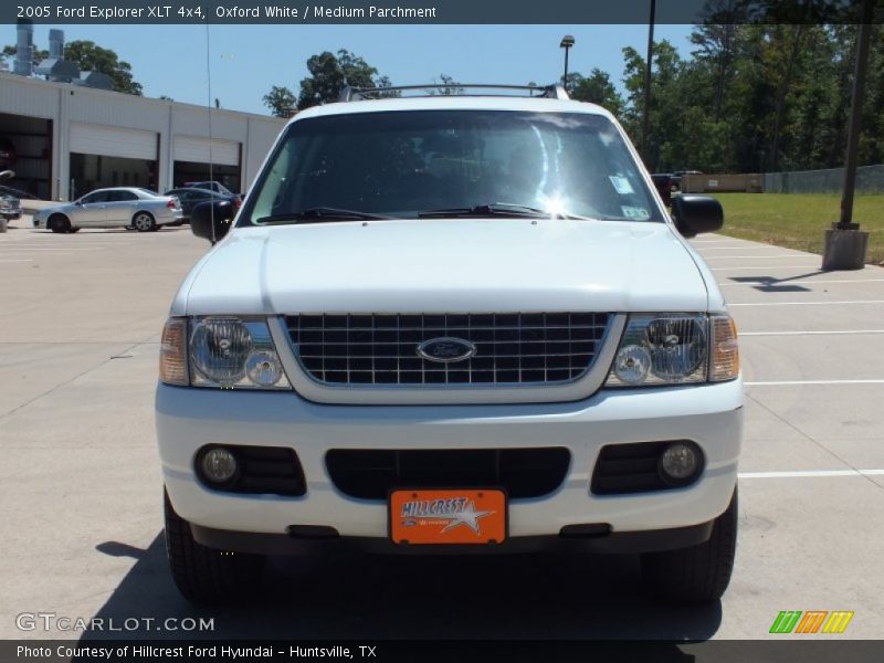 Oxford White / Medium Parchment 2005 Ford Explorer XLT 4x4