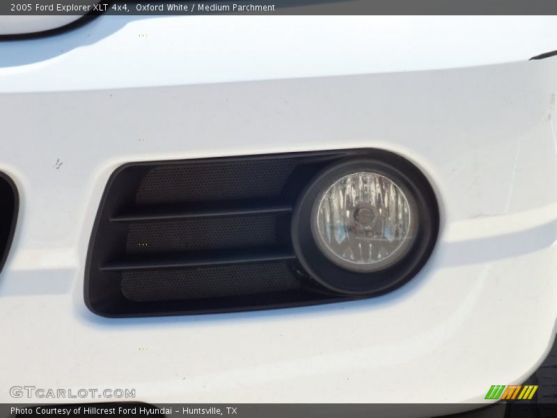 Oxford White / Medium Parchment 2005 Ford Explorer XLT 4x4