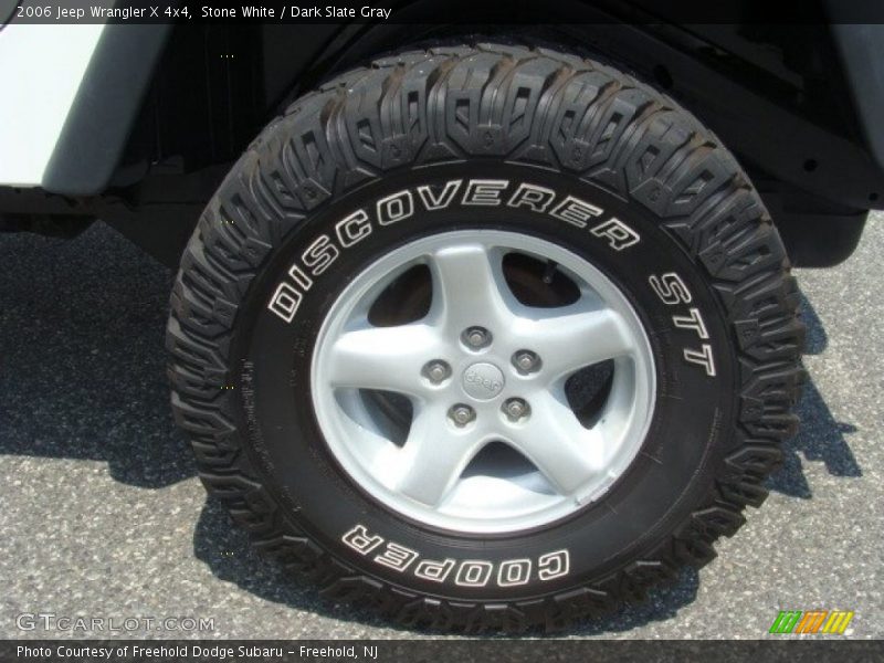 Stone White / Dark Slate Gray 2006 Jeep Wrangler X 4x4