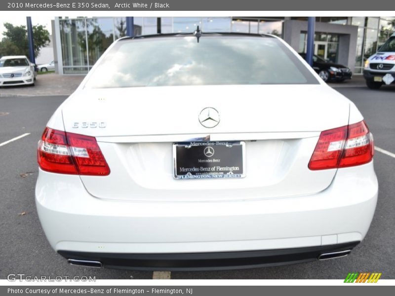 Arctic White / Black 2010 Mercedes-Benz E 350 Sedan