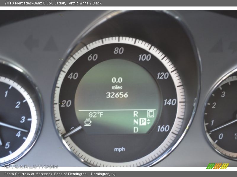 Arctic White / Black 2010 Mercedes-Benz E 350 Sedan