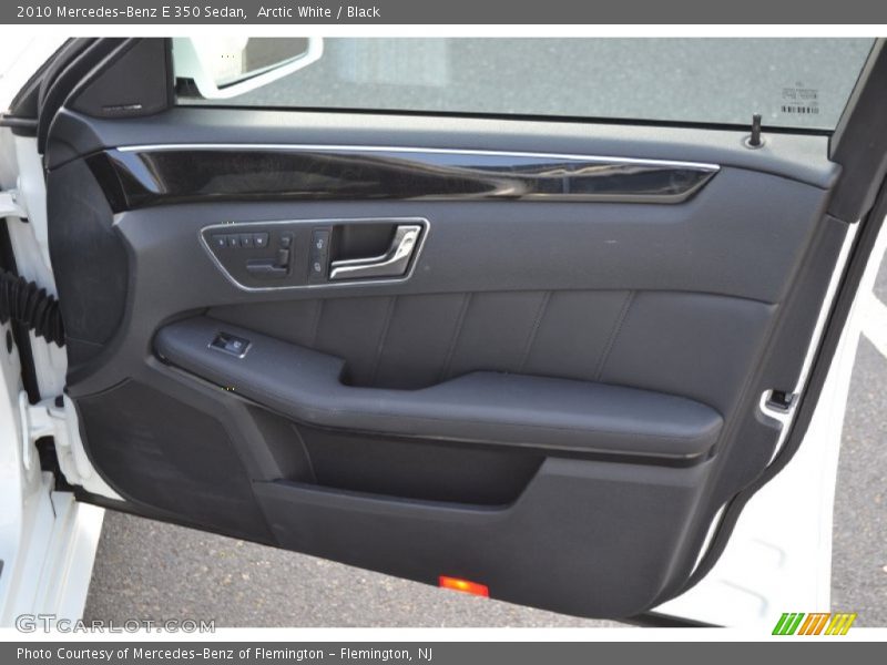 Arctic White / Black 2010 Mercedes-Benz E 350 Sedan