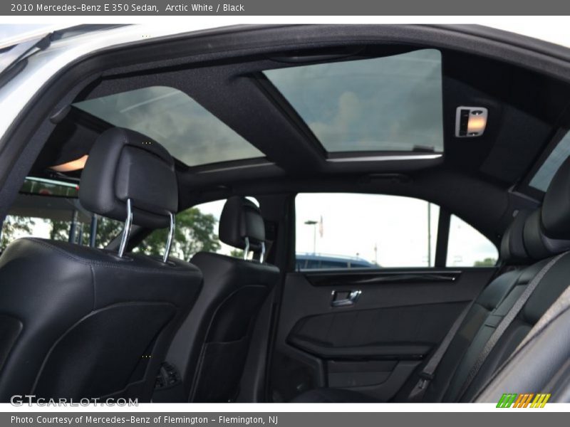 Arctic White / Black 2010 Mercedes-Benz E 350 Sedan