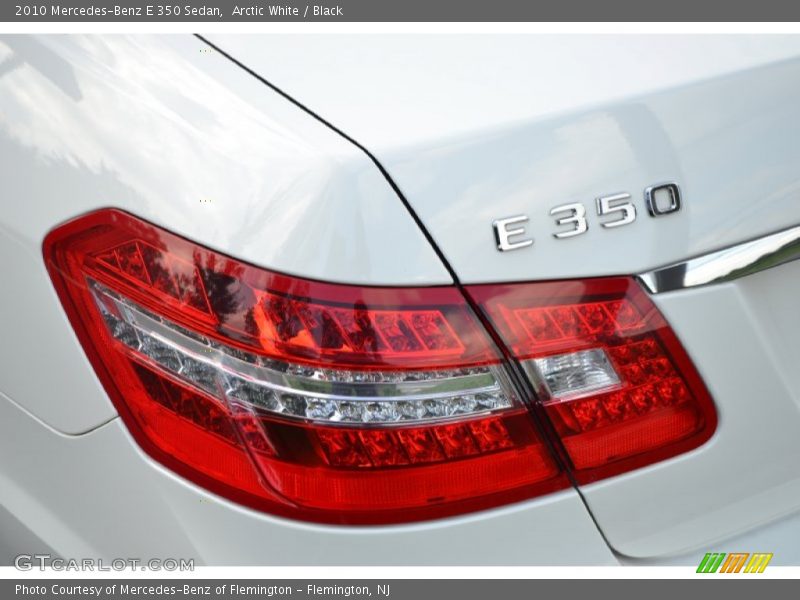 Arctic White / Black 2010 Mercedes-Benz E 350 Sedan