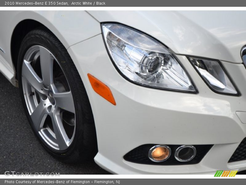 Arctic White / Black 2010 Mercedes-Benz E 350 Sedan