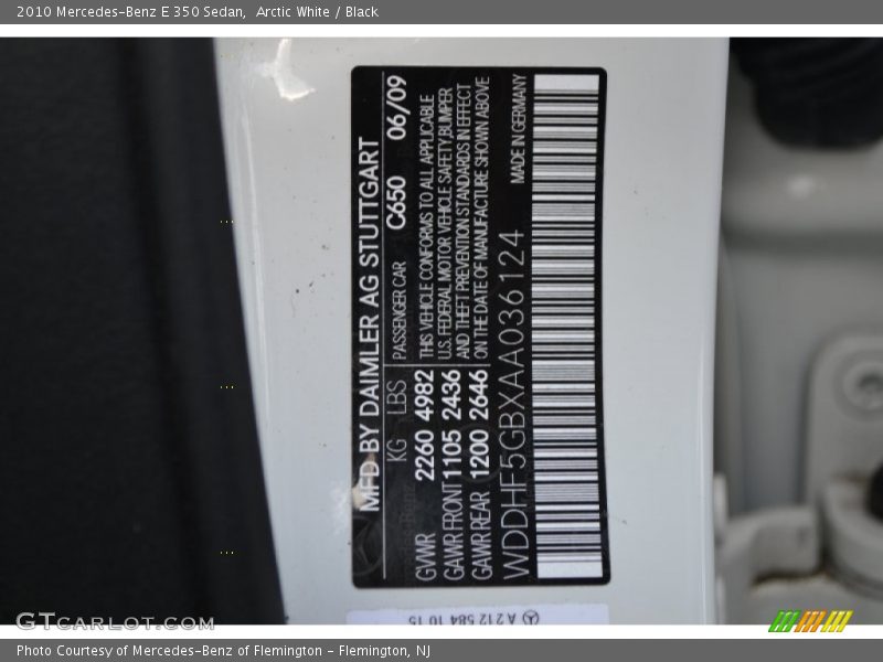 Arctic White / Black 2010 Mercedes-Benz E 350 Sedan