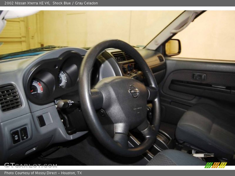 Shock Blue / Gray Celadon 2002 Nissan Xterra XE V6