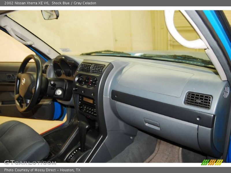 Shock Blue / Gray Celadon 2002 Nissan Xterra XE V6