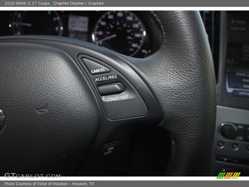 Controls of 2010 G 37 Coupe