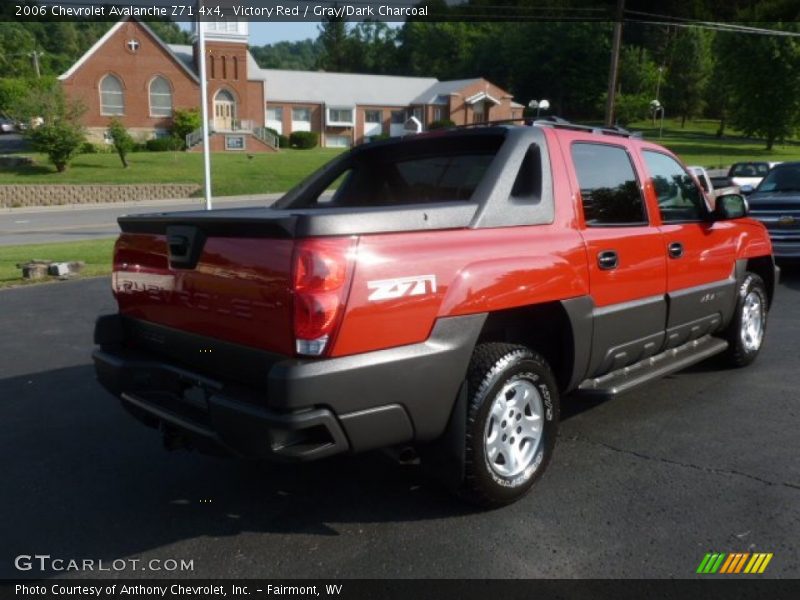 Victory Red / Gray/Dark Charcoal 2006 Chevrolet Avalanche Z71 4x4